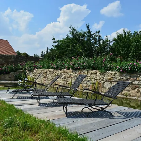 农家乐 Statek Lunikov