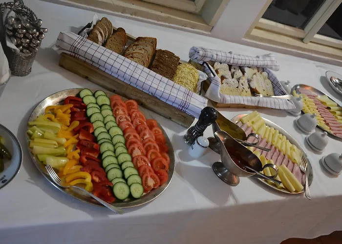 农家乐 Statek Lunikov