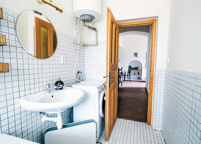 Statek Lunikov * Zizice