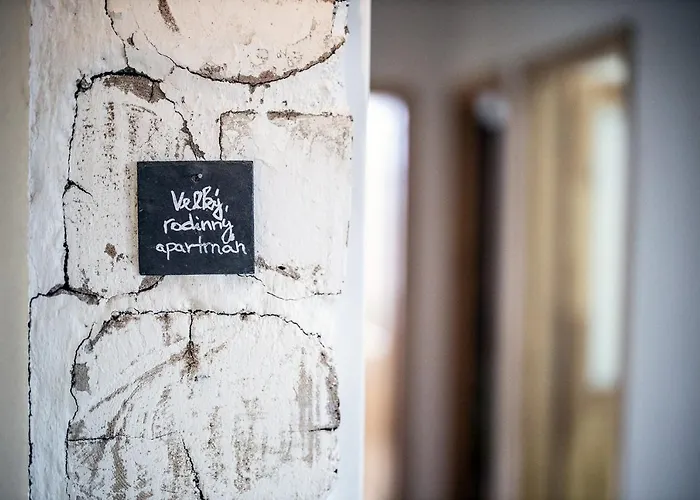 Statek Lunikov 农家乐 Zizice