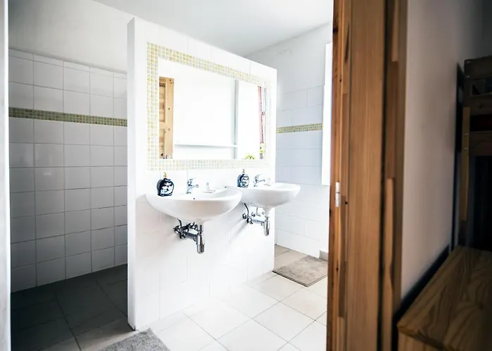 Statek Lunikov 农家乐 *